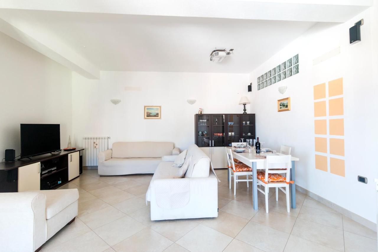 Royal Suite Apartment Cala Gonone Eksteriør billede