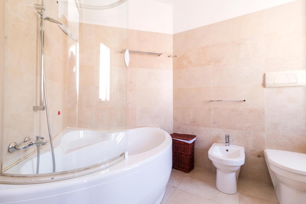 Royal Suite Apartment Cala Gonone Eksteriør billede