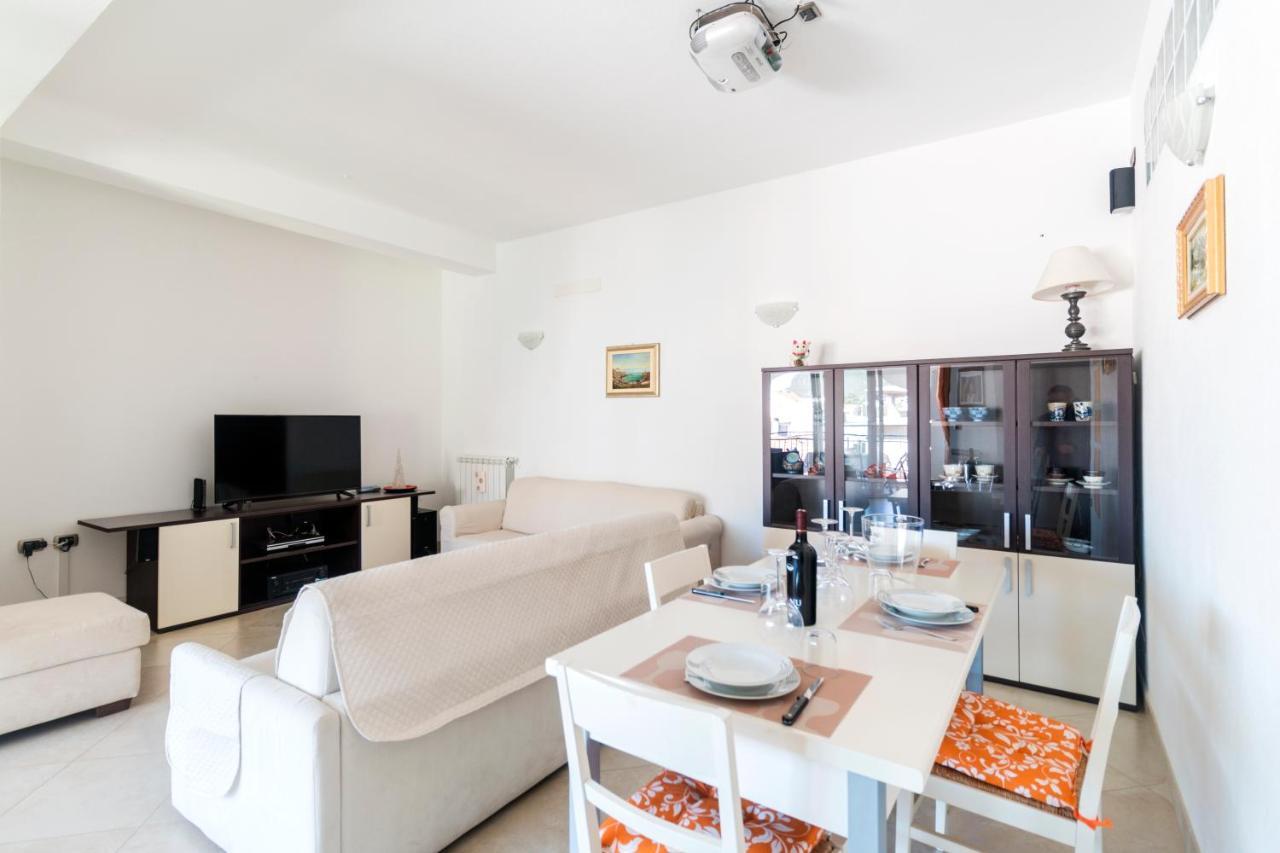 Royal Suite Apartment Cala Gonone Eksteriør billede